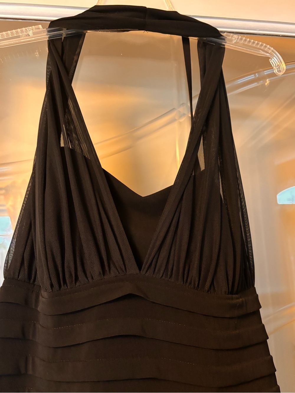 THE Little Black Evening Dress with sheet Halter Neck - Picture 4 of 7